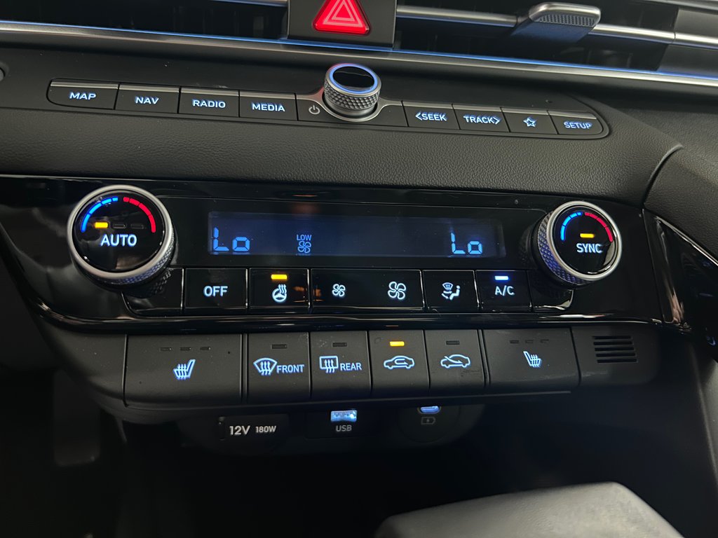 2024 Hyundai Elantra Hybrid Luxury, CUIR, TOIT, JAMAIS ACCIDENTÉ, GPS in Mirabel, Quebec - 22 - w1024h768px