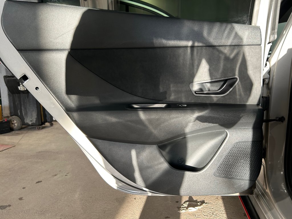 Hyundai Elantra N DCT, JAMAIS ACCIDENTÉ, GPS, CUIR/SUEDE, TOIT, BOSE 2023 à Mirabel, Québec - 28 - w1024h768px