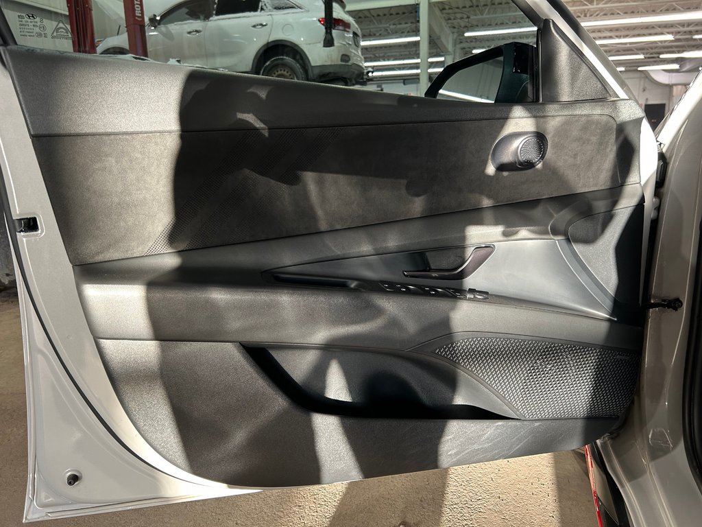 Hyundai Elantra N DCT, JAMAIS ACCIDENTÉ, GPS, CUIR/SUEDE, TOIT, BOSE 2023 à Mirabel, Québec - 8 - w1024h768px