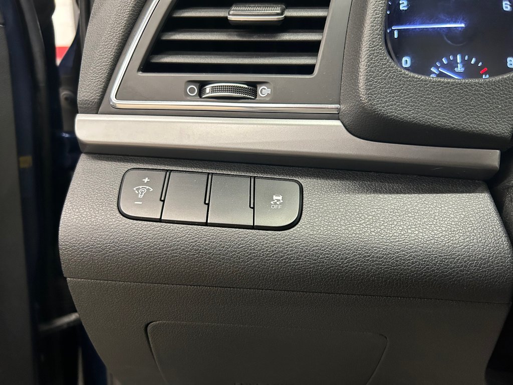 Hyundai Elantra LE, SIÈGES CHAUFFANTS, AUTOMATIQUE, A/C 2017 à Mirabel, Québec - 20 - w1024h768px