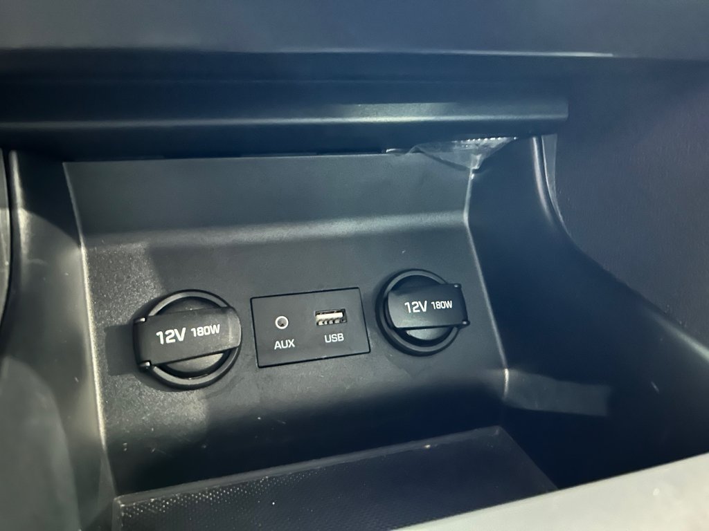 2019 Hyundai Elantra Preferred, JAMAIS ACCIDENTÉ, SIÈGES CHAUFFANTS in Mirabel, Quebec - 22 - w1024h768px