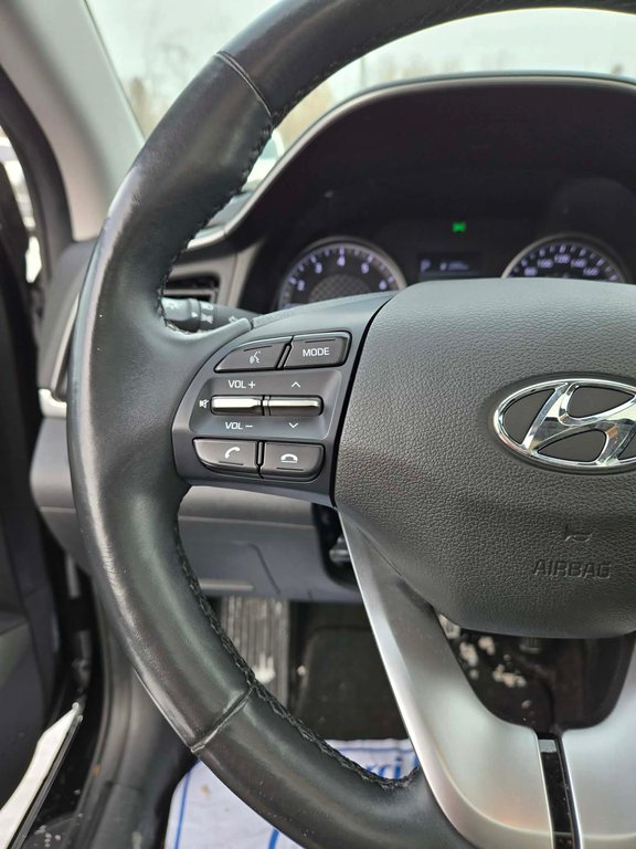 2020 Hyundai Elantra Preferred w/Sun & Safety Package, JAMAIS ACCIDENTÉ in Mirabel, Quebec - 14 - w1024h768px
