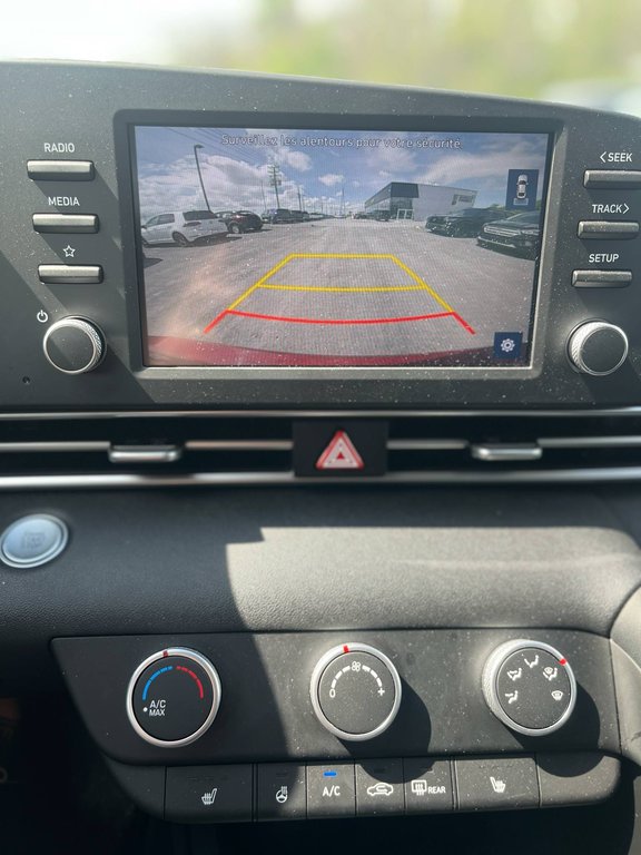 Hyundai Elantra Preferred, JAMAIS ACCIDENTÉ, 8 PNEUS, MAGS 2021 à Mirabel, Québec - 15 - w1024h768px