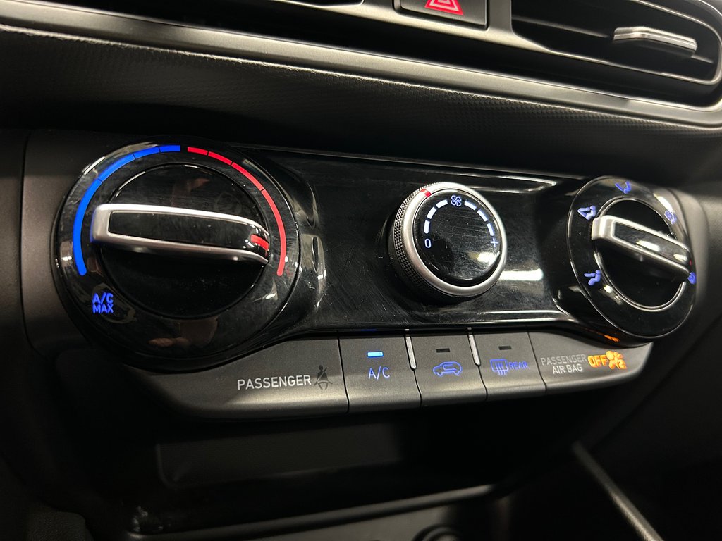2023 Hyundai Kona Essential, JAMAIS ACCIDENTÉ, AWD, 2 SET DE PNEUS in Mirabel, Quebec - 23 - w1024h768px
