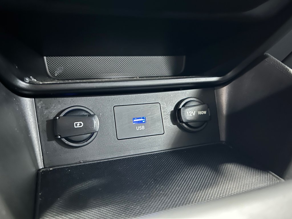 2023 Hyundai Kona Essential, JAMAIS ACCIDENTÉ, AWD, 2 SET DE PNEUS in Mirabel, Quebec - 24 - w1024h768px