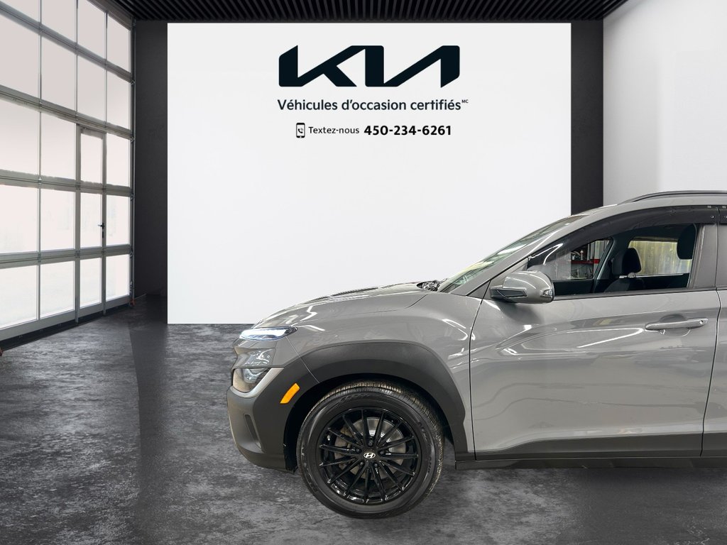2023 Hyundai Kona Essential, JAMAIS ACCIDENTÉ, AWD, 2 SET DE PNEUS in Mirabel, Quebec - 6 - w1024h768px