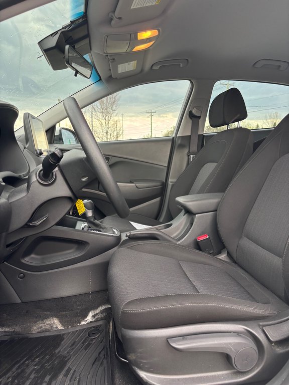 Hyundai Kona Essential, JAMAIS ACCIDENTÉ, SIÈGES CHAUFFANTS 2023 à Mirabel, Québec - 7 - w1024h768px