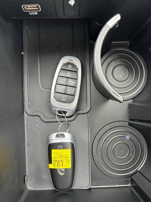 Hyundai Palisade Ultimate Calligraphy, JAMAIS ACCIDENTÉ, 6 PASSAGER 2023 à Mirabel, Québec - 18 - w1024h768px