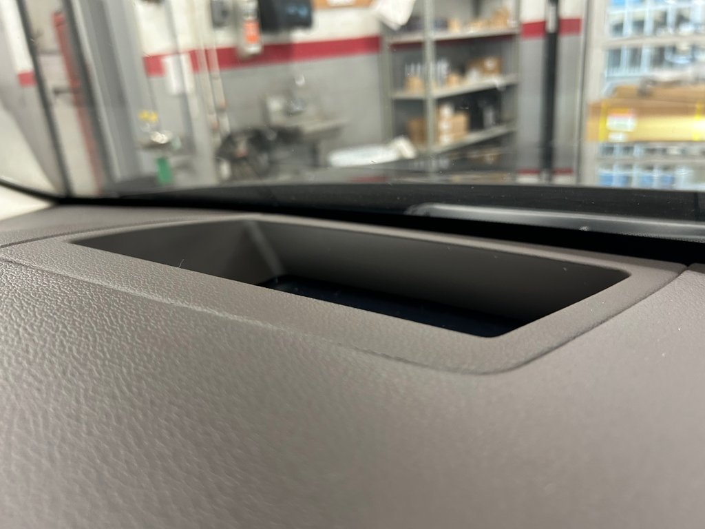 Hyundai Palisade Ultimate Calligraphy, JAMAIS ACCIDENTÉ, 6 PASSAGER 2023 à Mirabel, Québec - 20 - w1024h768px