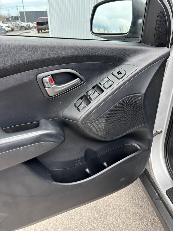 Hyundai Tucson GL, JAMAIS ACCIDENTÉ, SIÈGES CHAUFFANTS, MAGS 2014 à Mirabel, Québec - 6 - w1024h768px
