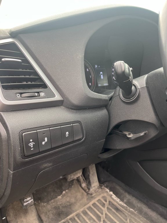 2017 Hyundai Tucson SE, CUIR, TOIT, AWD, HITCH, MAGS in Mirabel, Quebec - 8 - w1024h768px