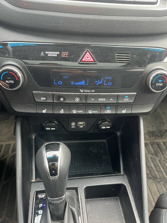 2017 Hyundai Tucson SE, CUIR, TOIT, AWD, HITCH, MAGS in Mirabel, Quebec - 17 - w1024h768px