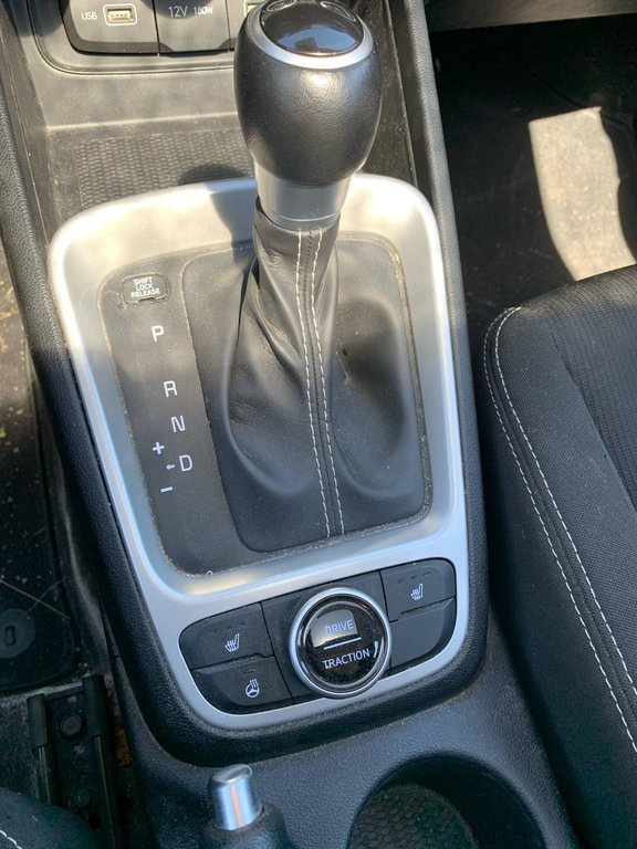 Hyundai Venue Trend, JAMAIS ACCIDENTÉ, 8 PNEUS, TOIT OUVRANT 2022 à Mirabel, Québec - 15 - w1024h768px