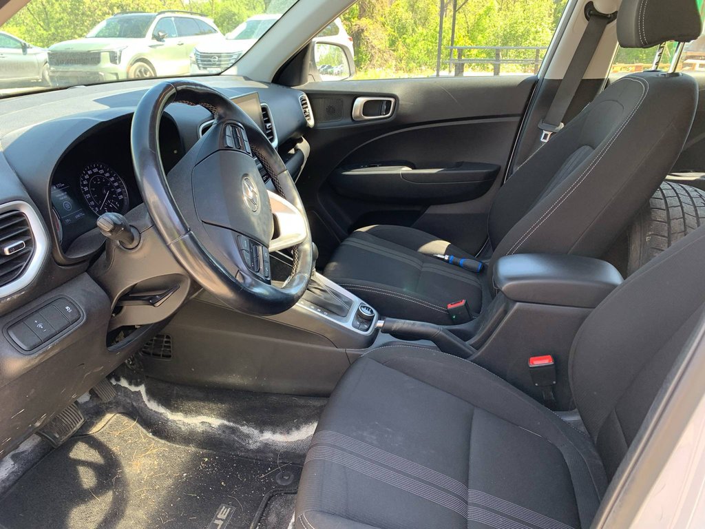 Hyundai Venue Trend, JAMAIS ACCIDENTÉ, 8 PNEUS, TOIT OUVRANT 2022 à Mirabel, Québec - 7 - w1024h768px