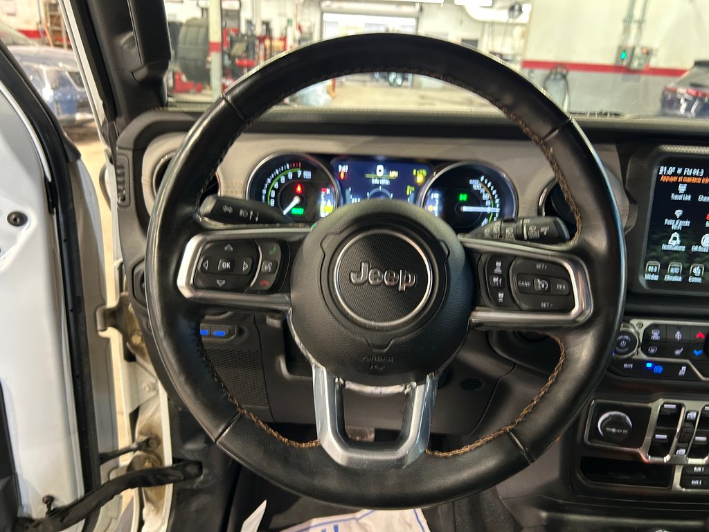 2023 Jeep Wrangler 4xe High Altitude, 8 PNEUS, SKY ONE-TOUCH, CUIR in Mirabel, Quebec - 11 - w1024h768px