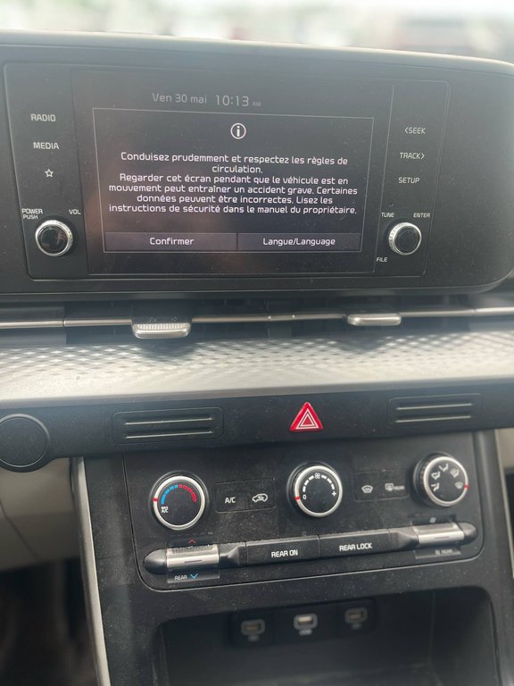 2022 Kia Carnival LX, JAMAIS ACCIDENTÉ, 8 PASSAGERS, V6 in Mirabel, Quebec - 11 - w1024h768px