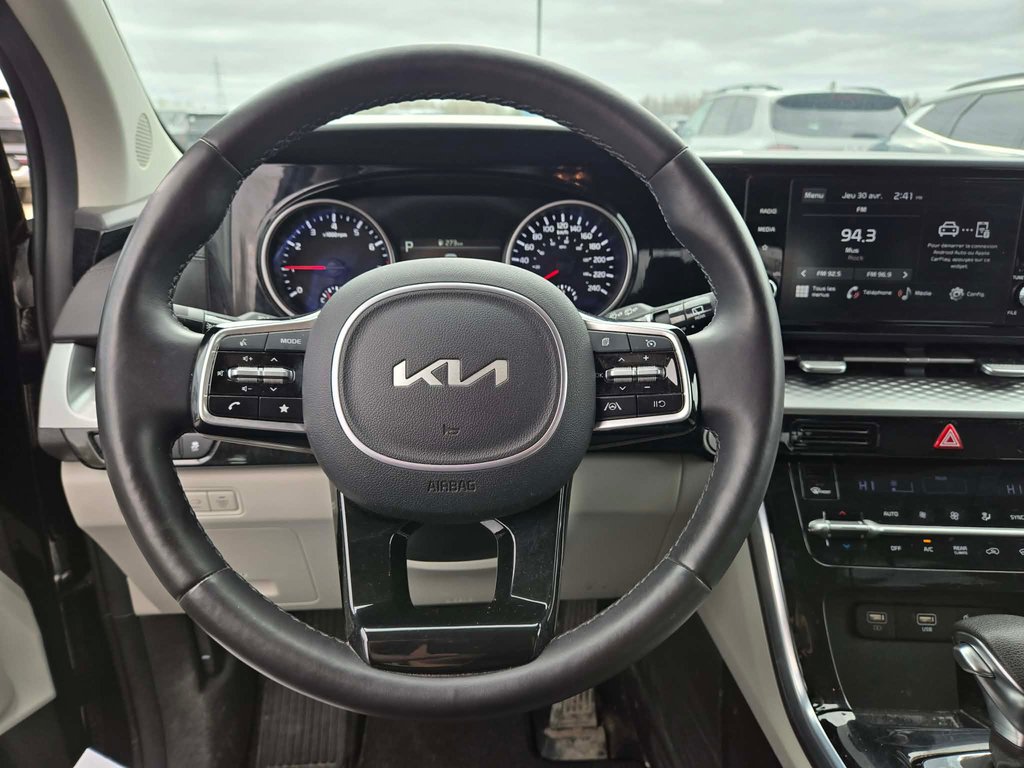 2023 Kia Carnival LX+, JAMAIS ACCIDENTÉ, 8 PASSAGERS, MAGS in Mirabel, Quebec - 9 - w1024h768px