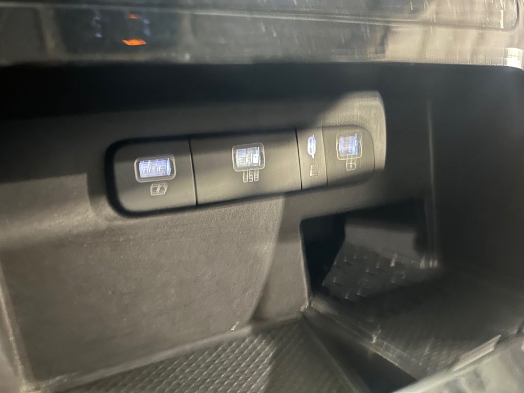 Kia Carnival LX+, JAMAIS ACCIDENTÉ, 8 PASSAGERS, V6 2024 à Mirabel, Québec - 25 - w1024h768px