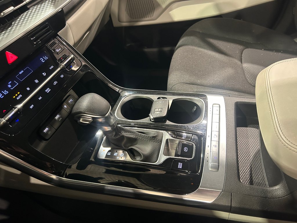 Kia Carnival LX+, JAMAIS ACCIDENTÉ, 8 PASSAGERS, V6 2024 à Mirabel, Québec - 20 - w1024h768px