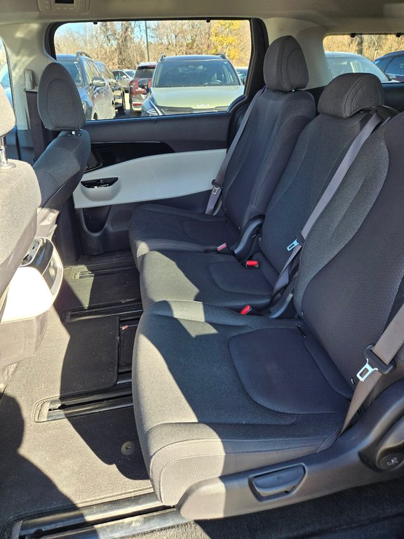 Kia Carnival LX+, JAMAIS ACCIDENTÉ, 8 PASSAGERS, V6 2024 à Mirabel, Québec - 17 - w1024h768px