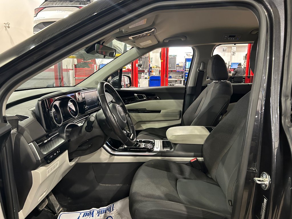 Kia Carnival LX+, JAMAIS ACCIDENTÉ, 8 PASSAGERS, V6 2024 à Mirabel, Québec - 9 - w1024h768px