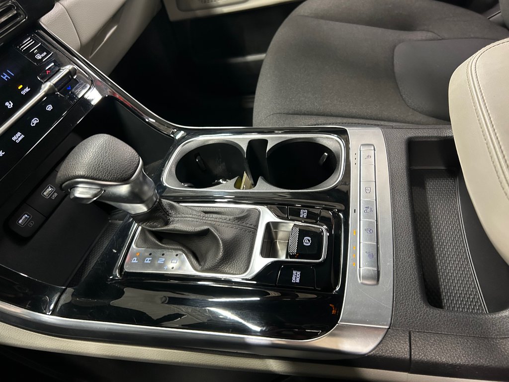 Kia Carnival LX+, JAMAIS ACCIDENTÉ, 8 PASSAGERS, V6 2024 à Mirabel, Québec - 20 - w1024h768px