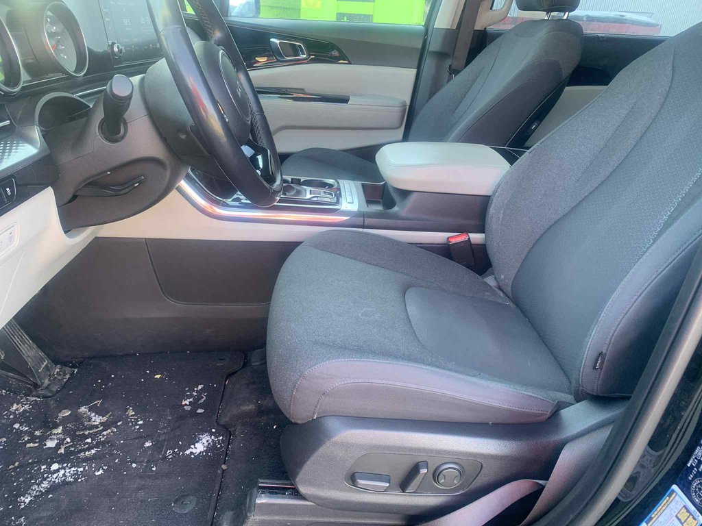 Kia Carnival LX, JAMAIS ACCIDENTÉ, 8 PASSAGERS, MAGS 2024 à Mirabel, Québec - 7 - w1024h768px