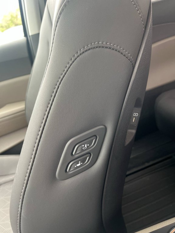 2025 Kia Carnival EX+, JAMAIS ACCIDENTÉ, 8 PASSAGERS, CUIR, MAGS in Mirabel, Quebec - 22 - w1024h768px