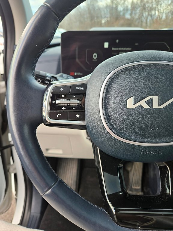 Kia Carnival SX+, JAMAIS ACCIDENTÉ, 7 PASSAGERS, CUIR, HUD, GPS 2025 à Mirabel, Québec - 14 - w1024h768px