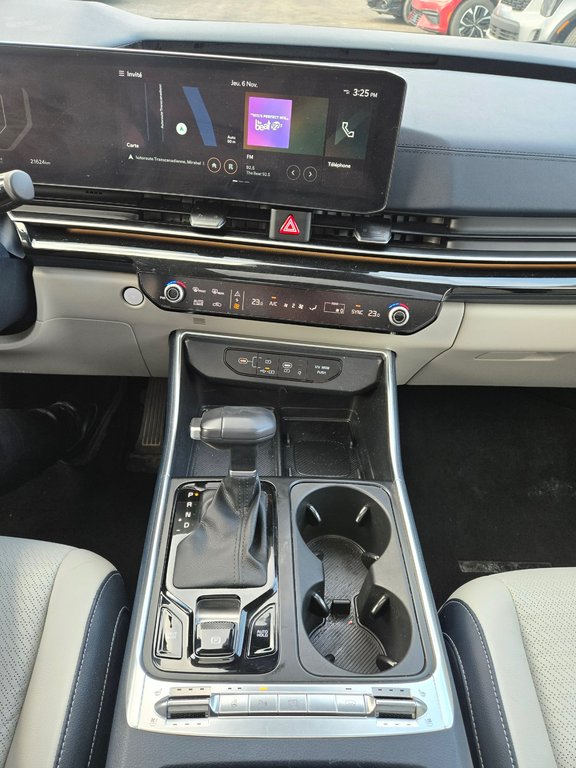 Kia Carnival SX+, JAMAIS ACCIDENTÉ, 7 PASSAGERS, CUIR, HUD, GPS 2025 à Mirabel, Québec - 16 - w1024h768px