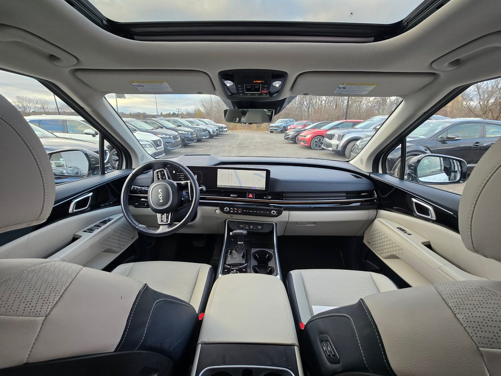 Kia Carnival SX+, JAMAIS ACCIDENTÉ, 7 PASSAGERS, CUIR, HUD, GPS 2025 à Mirabel, Québec - 3 - w1024h768px