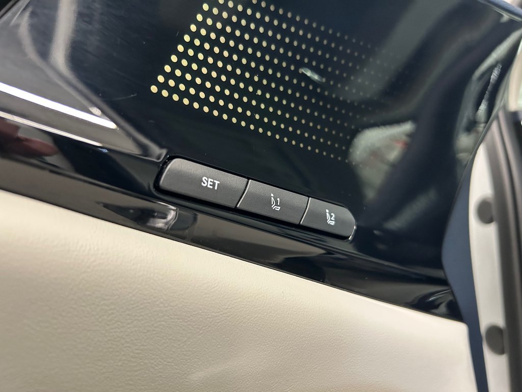 Kia Carnival SX+, JAMAIS ACCIDENTÉ, 7 PASSAGERS, CUIR, PNEUS DHIVER 2025 à Mirabel, Québec - 9 - w1024h768px