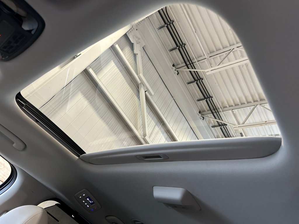 Kia Carnival SX+, JAMAIS ACCIDENTÉ, 7 PASSAGERS, CUIR, PNEUS DHIVER 2025 à Mirabel, Québec - 23 - w1024h768px