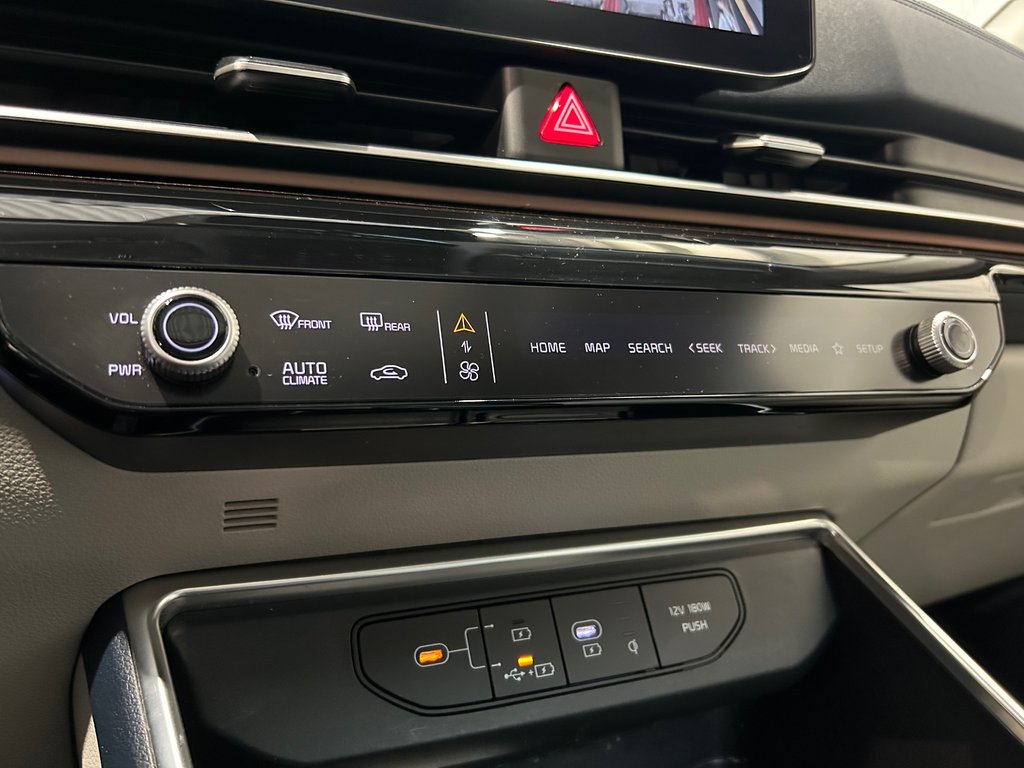 Kia Carnival SX+, JAMAIS ACCIDENTÉ, 7 PASSAGERS, CUIR, PNEUS DHIVER 2025 à Mirabel, Québec - 26 - w1024h768px