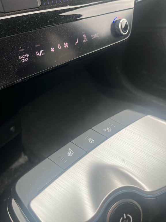 2022 Kia EV6 Long Range GT-Line Pkg1, AWD, CUIR, MAGS in Mirabel, Quebec - 17 - w1024h768px