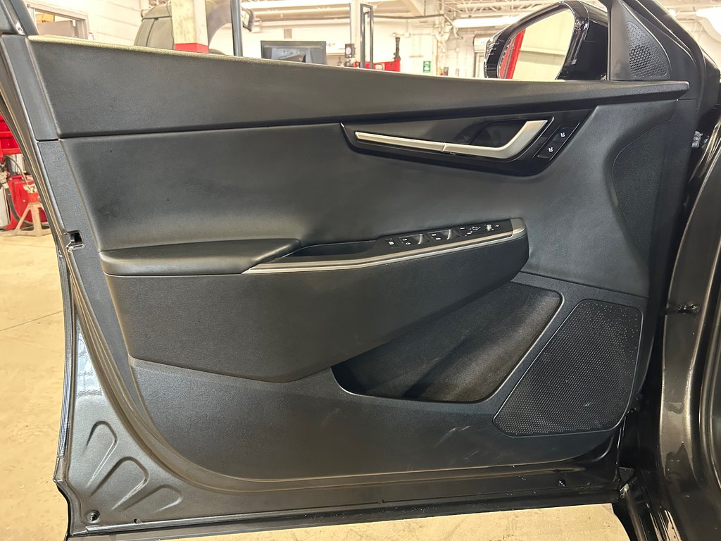Kia EV6 Long Range, 441 KM AUTONOMIE, 8 PNEUS 2023 à Mirabel, Québec - 8 - w1024h768px