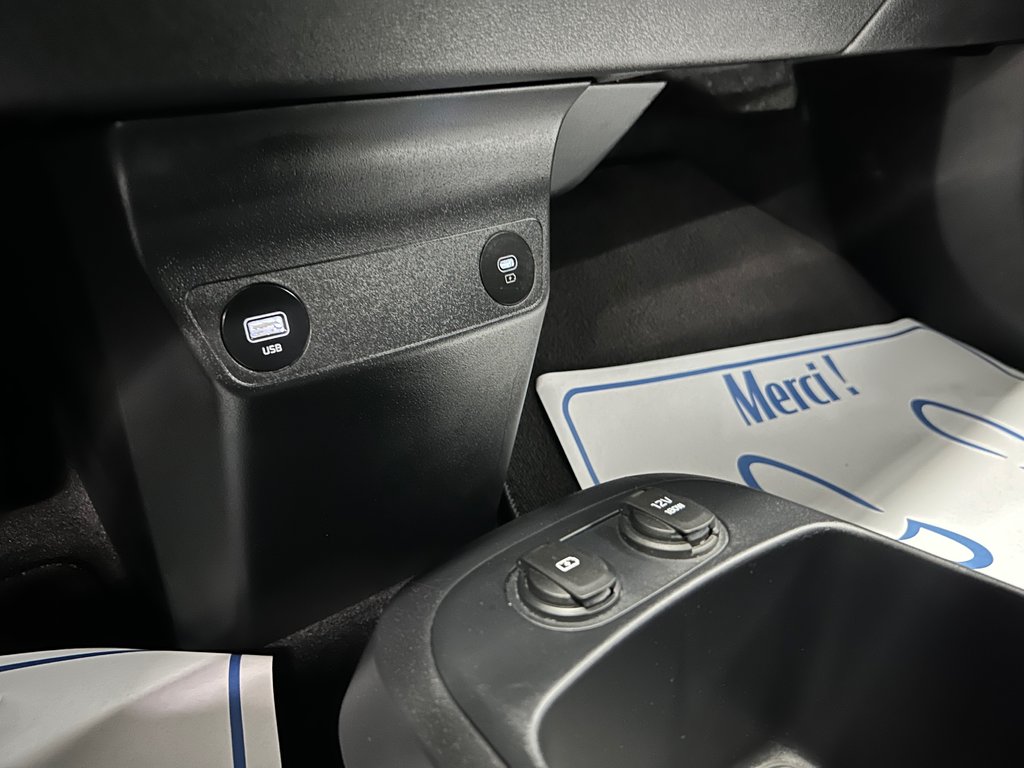 Kia EV6 Long Range, 441 KM AUTONOMIE, 8 PNEUS 2023 à Mirabel, Québec - 27 - w1024h768px