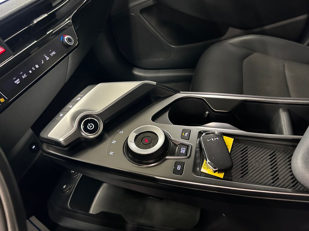 Kia EV6 Long Range, 441 KM AUTONOMIE, 8 PNEUS 2023 à Mirabel, Québec - 22 - w1024h768px