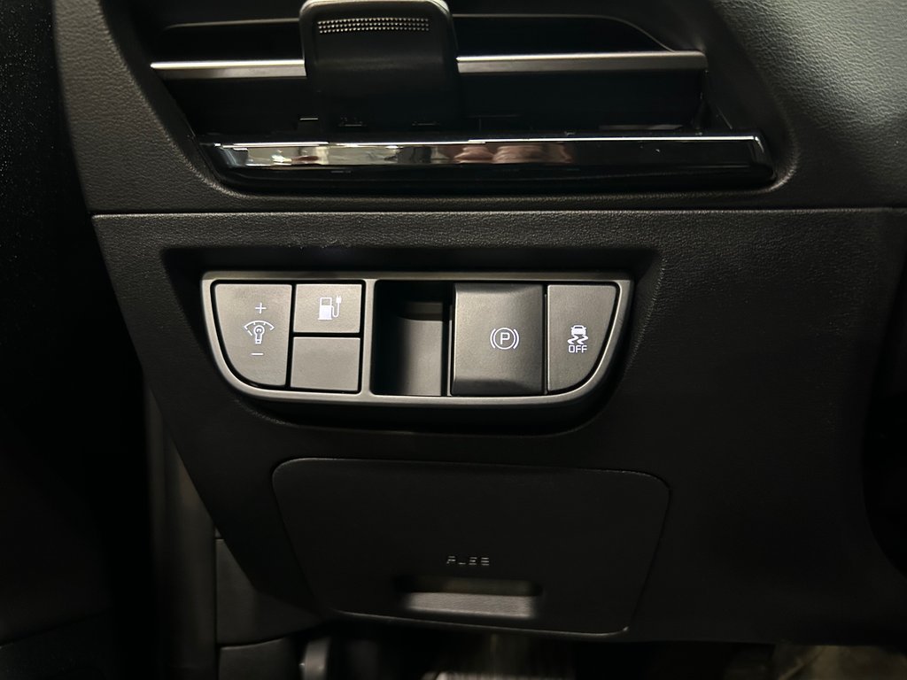 Kia EV6 Long Range, 441 KM AUTONOMIE, 8 PNEUS 2023 à Mirabel, Québec - 26 - w1024h768px
