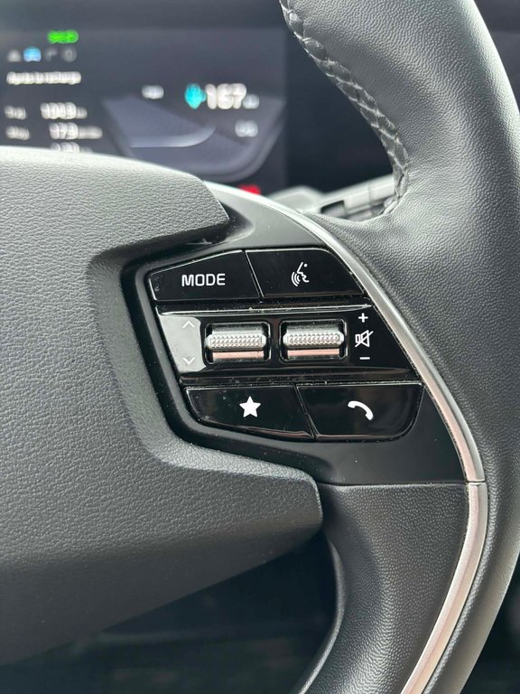 2023 Kia EV6 Long Range, JAMAIS ACCIDENTÉ, 441 KM AUTONOMIE in Mirabel, Quebec - 13 - w1024h768px
