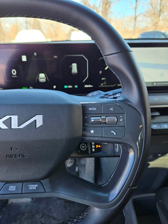 Kia EV9 Land, JAMAIS ACCIDENTÉ, 451 KM AUTONOMIE, AWD 2024 à Mirabel, Québec - 10 - w1024h768px