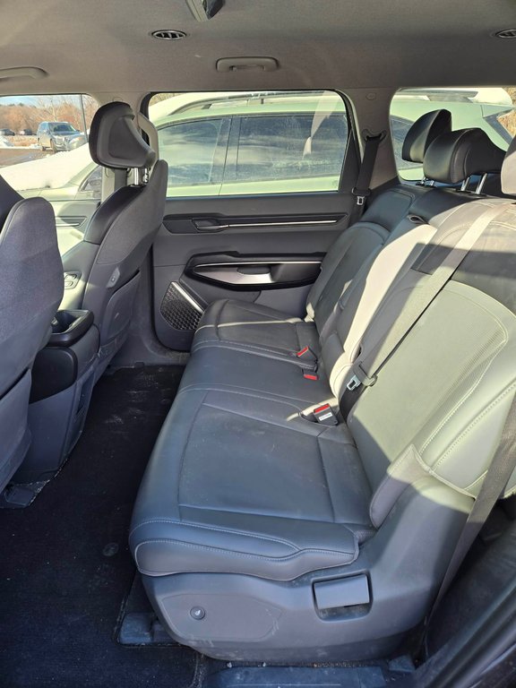 Kia EV9 Land, JAMAIS ACCIDENTÉ, 451 KM AUTONOMIE, AWD 2024 à Mirabel, Québec - 20 - w1024h768px