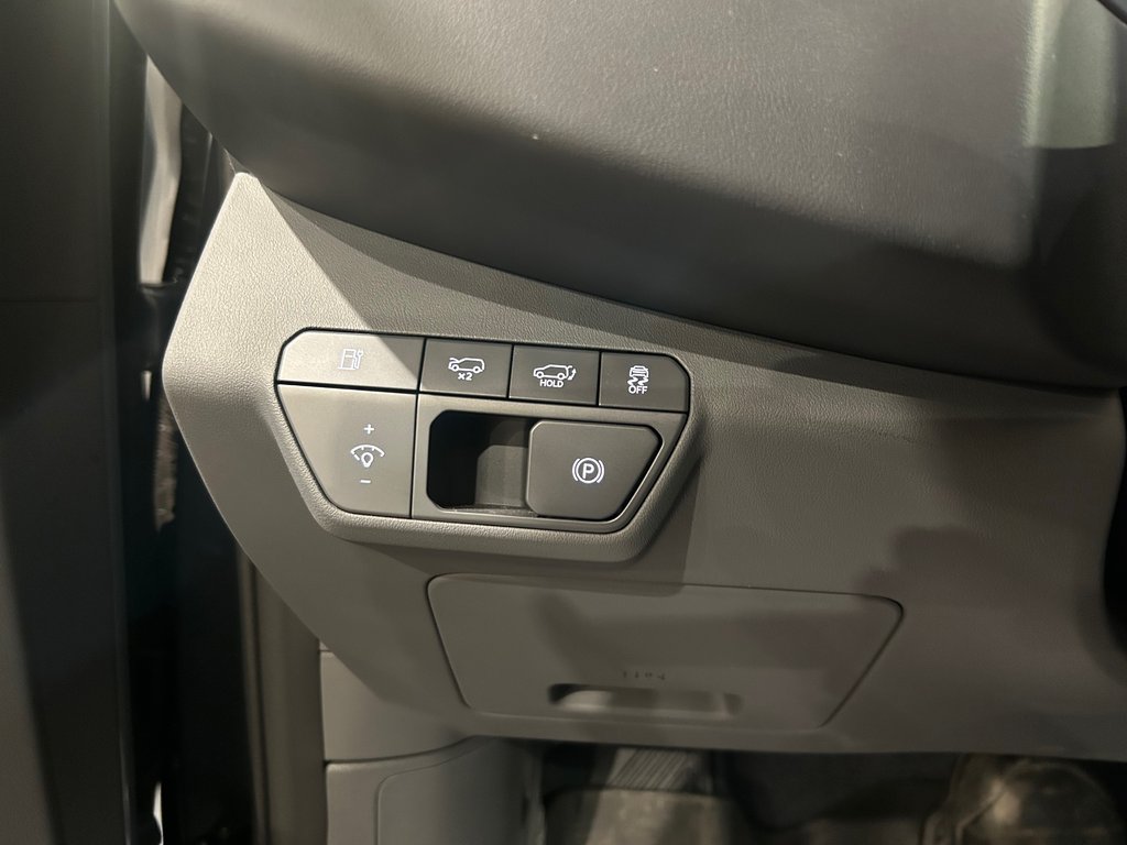 Kia EV9 Land w/Premium Package, 8 PNEUS, HITCH 2025 à Mirabel, Québec - 33 - w1024h768px