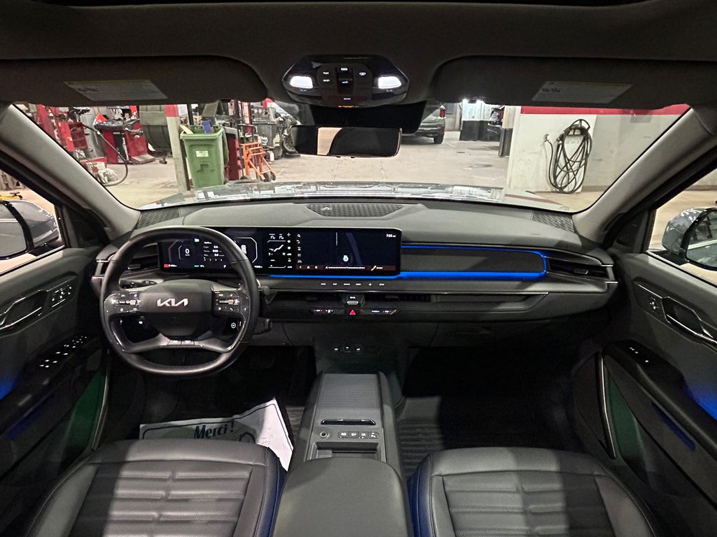 Kia EV9 Land w/Premium Package, 8 PNEUS, HITCH 2025 à Mirabel, Québec - 3 - w1024h768px