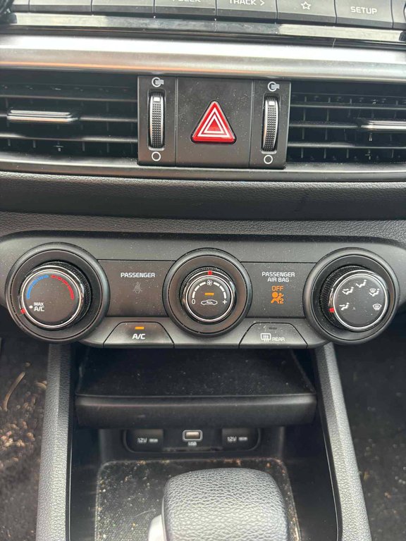 Kia Forte LX, JAMAIS ACCIDENTÉ, AUTOMATIQUE, A/C 2022 à Mirabel, Québec - 16 - w1024h768px
