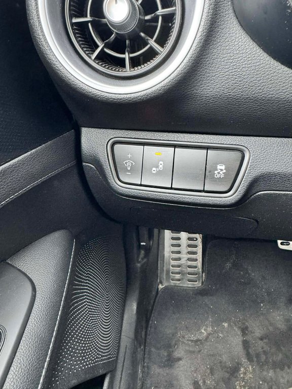 2022 Kia Forte Gt-Line, JAMAIS ACCIDENTÉ, CUIR, TOIT, AUTOMATIQUE in Mirabel, Quebec - 17 - w1024h768px