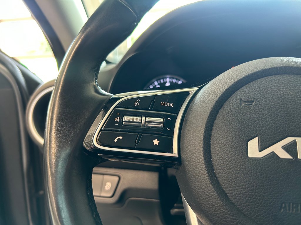 Kia Forte EX+, TOIT OUVRANT, MAGS, AUTOMATIQUE 2023 à Mirabel, Québec - 14 - w1024h768px