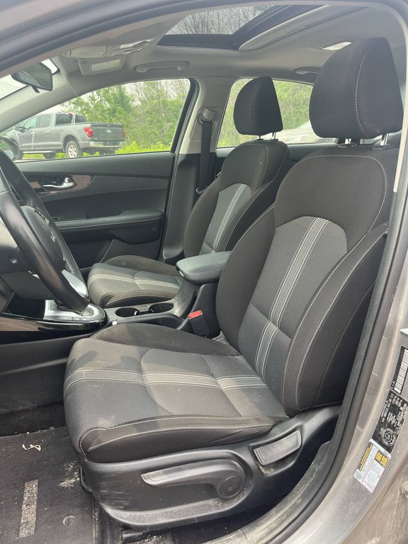 Kia Forte EX+, TOIT OUVRANT, MAGS, AUTOMATIQUE 2023 à Mirabel, Québec - 7 - w1024h768px