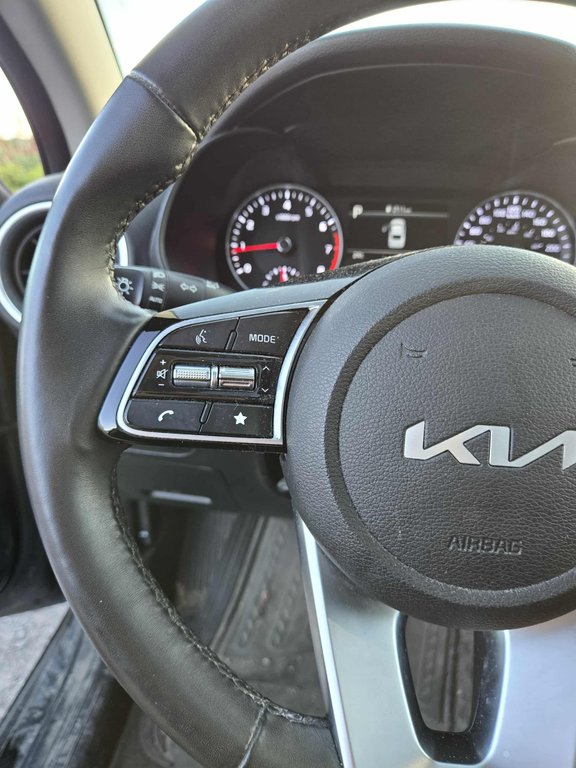 2023 Kia Forte EX PREMIUM, JAMAIS ACCIDENTÉ, TOIT in Mirabel, Quebec - 13 - w1024h768px