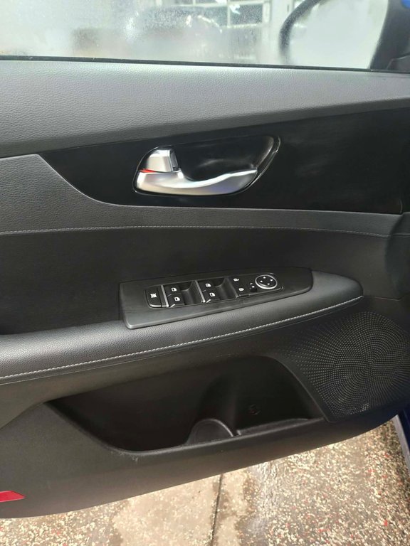 Kia Forte EX, MAGS, SIÈGES ET VOLANT CHAUFFANTS 2023 à Mirabel, Québec - 6 - w1024h768px